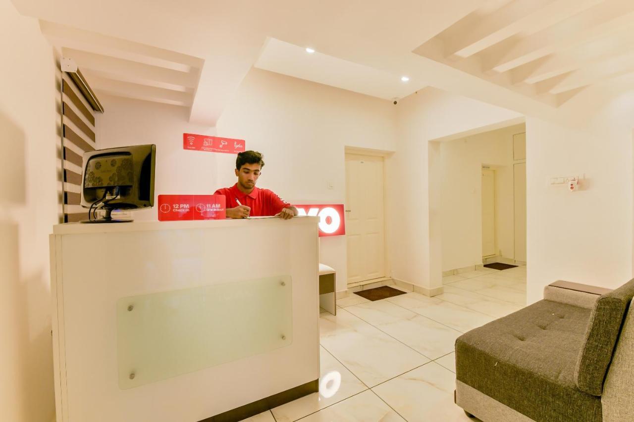 Vaccinated Staff - Oyo 15973 F Square Hotel Kochi Eksteriør billede